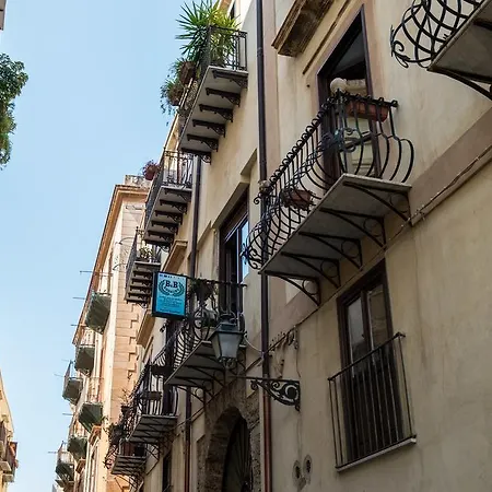 Bed & Breakfast Addauru 4*